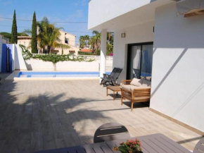 Luxurious, modern six bedroom villa in Denia